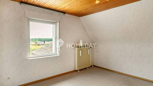 1. OG Schlafzimmer 2 - 