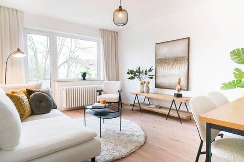 Bild 1 - Frisch renoviertes Reihenhaus in Nürnberg-Laufamholz - Perfekt für Familien