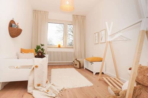 Bild 3 - 5 Zimmer Reihenmittelhaus in Nürnberg