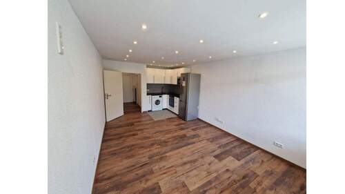 Wohnzimmer mit Küche - 