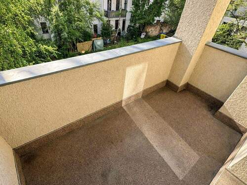 Hofseitiger Balkon - 