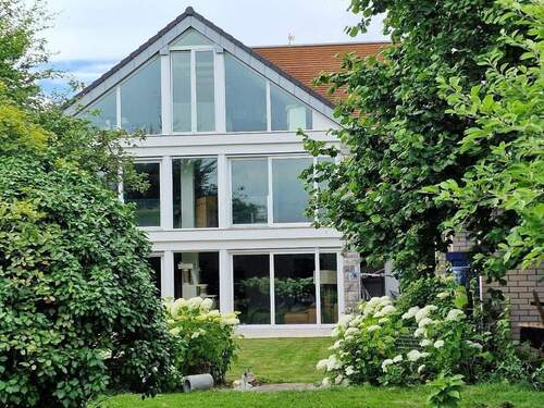 Rückansicht - 7 Zimmer Einfamilienhaus zum Kaufen in Stolberg