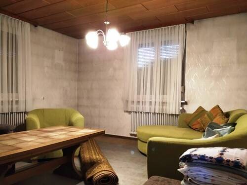 EG_Wohnzimmer - 6 Zimmer Einfamilienhaus in Niederstetten