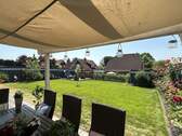 Garten aus Sicht der Terrasse - 