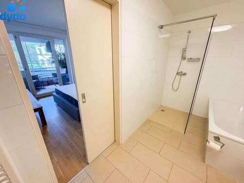 Durchgang vom Bad ins Schlafzimmer - 