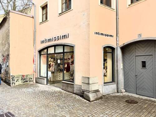 Ladengeschäft mit Eckschaufenster - Gewerbeobjekt (Büro, Produktion, Verkauf) in Regensburg