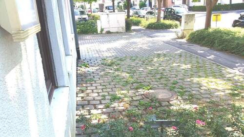 KFZ-Stellplatz - 