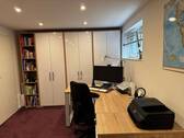 Büro KG - 