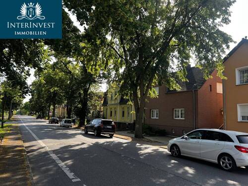 Straße - 8 Zimmer Mehrfamilienhaus, Wohnhaus zum Kaufen in Genthin