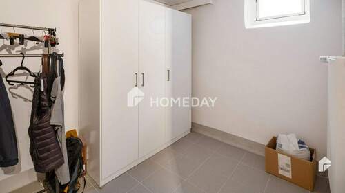 KG Ankleidezimmer 1 - 