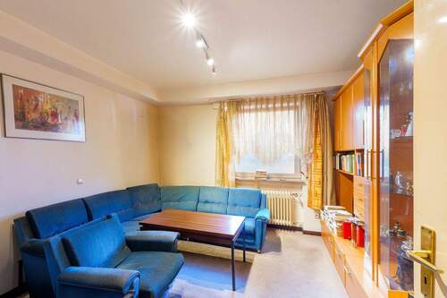 Wohnzimmer - 2 Zimmer Etagenwohnung zum Kaufen in Leonberg