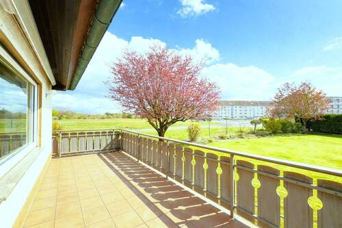 Terrasse Bungalow - 1 Zimmer Einfamilienhaus in Babenhausen