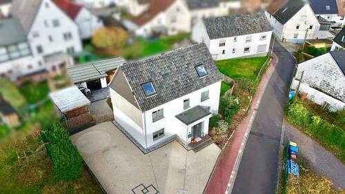 Luftbild - 4 Zimmer Einfamilienhaus zum Kaufen in Roth-Oettershagen