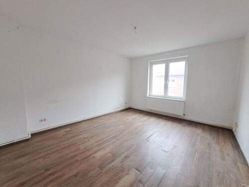 Wohnzimmer - 2 Zimmer Etagenwohnung zur Miete in Bremerhaven