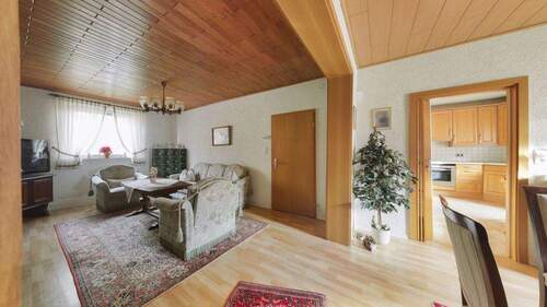 Wohn- und Esszimmer - 5 Zimmer Einfamilienhaus in Göllheim