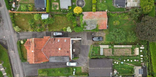 Ansicht vom gesamten Grundstück - 