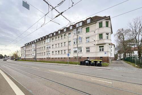 Straßenansicht Haus - 3 Zimmer Etagenwohnung in Leipzig