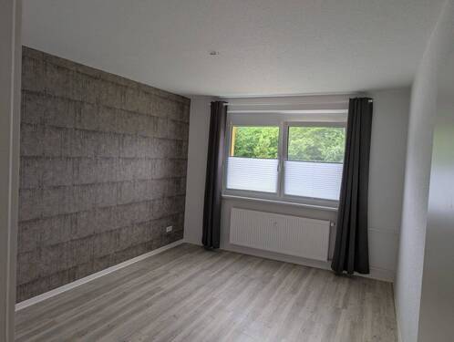 Schlafzimmer - Attraktive 3-Zimmer-Wohnung mit Balkon, Stellplatz und moderner Ausstattung