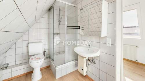 1. OG Badezimmer 1 - 