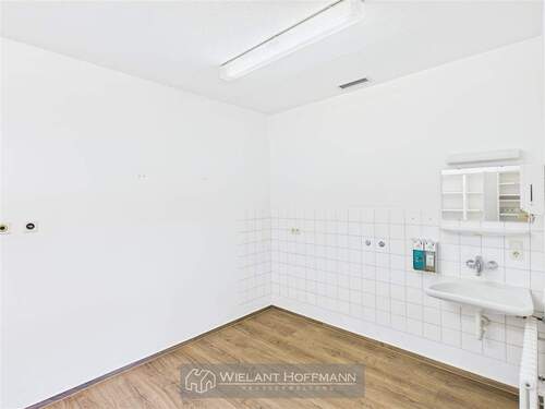 Büroraum 4 - Perspektive 4 - 