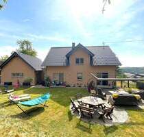 Hochwertiges Einfamilienhaus in massiver Bauweise mit großem Grundstück und durchdachtem Wohnkonzept - Plascheid