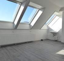 Helle, renovierte 5er - WG-Zimmer direkt am Sternplatz! - Geislingen an der Steige