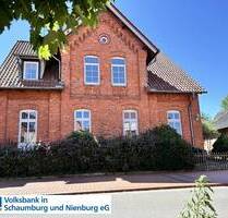 Stilvolle Altbauimmobilie sucht Käufer, der sie wieder zum Glänzen bringt - Stolzenau