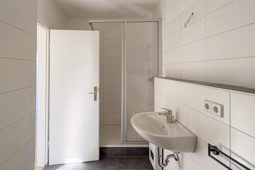 Badezimmer mit Dusche_Bild 1 - 