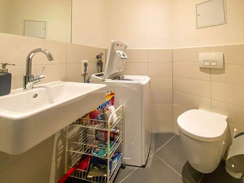 Gäste-WC mit WM-Anschluss - 