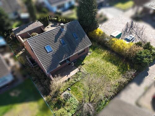 Drohnenfoto - 5 Zimmer Einfamilienhaus zum Kaufen in Espelkamp