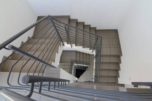 Treppenhaus - Mitten in Reinheim! Helle 2 Zimmer-Wohnung!