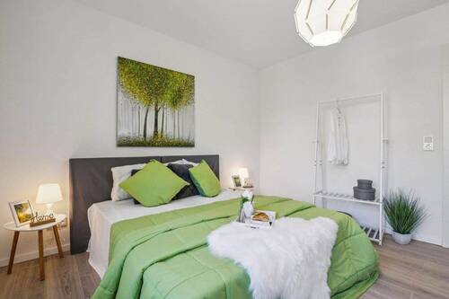 Schlafzimmer - 2 Zimmer Etagenwohnung zum Kaufen in Homburg