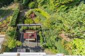 Blick von der Dachterrasse in den Garten - 