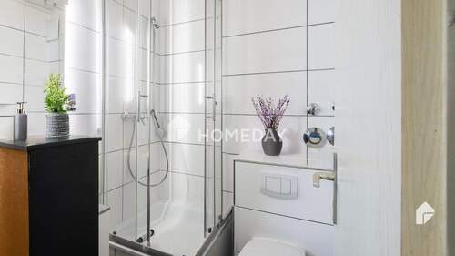 4. Duschbad - Etagenwohnung mit 21,00 m² in Lübeck zum Kaufen