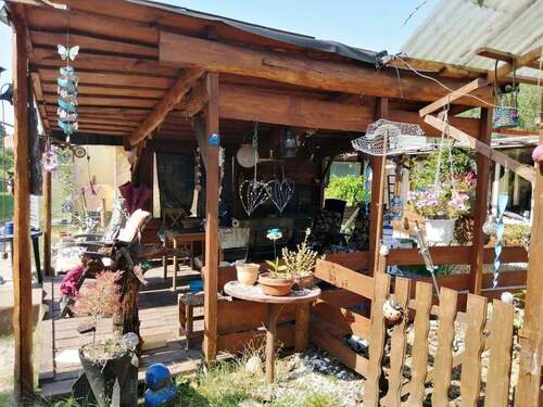 gemütlich überdachte Sitzecke - 