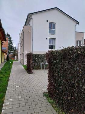 Hauseingang - 4 Zimmer Etagenwohnung in Rielasingen-Worblingen