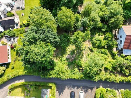 Ansicht des gesamten Grundstücks - Baugrundstück in ruhiger Lage im Herzen von Gummersbach !