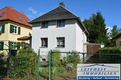 Vorder- und Seitenansicht - 4 Zimmer Einfamilienhaus zum Kaufen in Mühlhausen/Thüringen