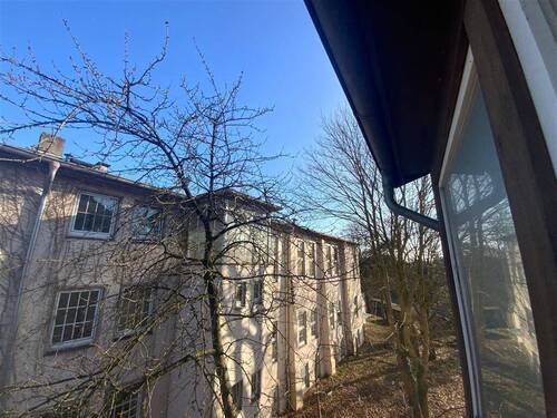 Blick aus dem 1. OG - 1 Zimmer Mehrfamilienhaus, Wohnhaus in Bremen