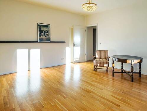 Großes Zimmer_2 - Etagenwohnung in Berlin zum Kaufen