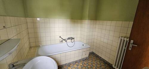 Teilansicht Badezimmer - 