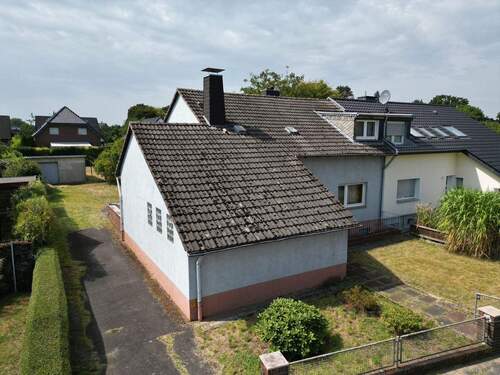 Ansicht vom Wohnhaus - 1 Zimmer Doppelhaushälfte in Neukirchen-Vluyn