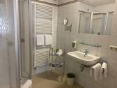 Beispiel Badezimmer Haupthaus - 