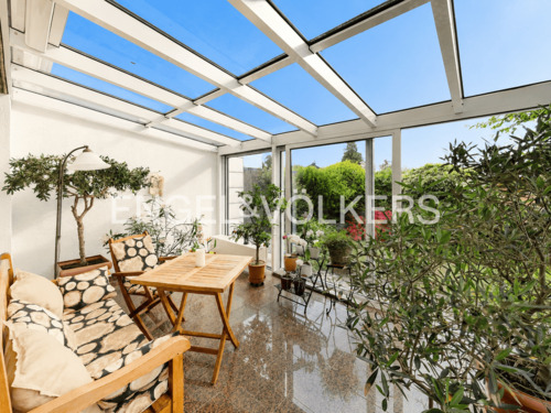 Lichtdurchfluteter Wintergarten - 