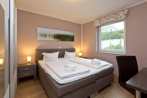 Schlafzimmer EG - Einfamilienhaus mit 145,00 m&sup2; in Göhren-Lebbin zum Kaufen