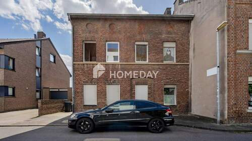 Außenansicht 2 - Investieren mit Perspektive: Gepflegtes MFH mit 3 Einheiten, Innenhof & Ausbaupotenzial