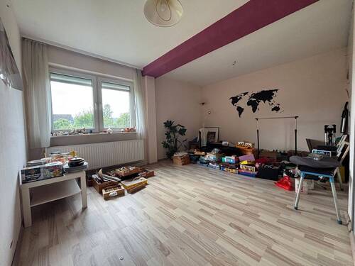 Teilansicht vom Wohnzimmer im Erdgeschoss.jpeg - 