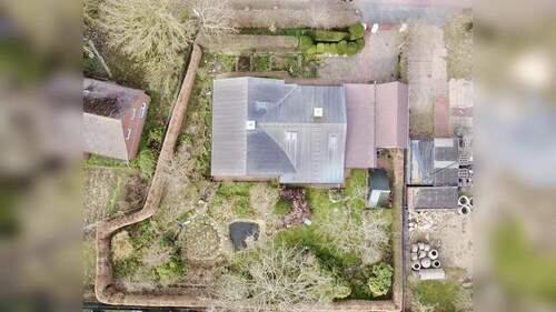 Vogelperspektive - 7 Zimmer Einfamilienhaus zum Kaufen in Nindorf