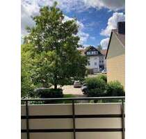 SÜSSE SINGLEWOHNUNG MIT TAGESLICHTBAD UND BALKON IM 1 OG - Übernahme der Einbauküche vom Vormieter möglich - Clausthal-Zellerfeld