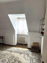 Zimmer im Dachgeschoss - 